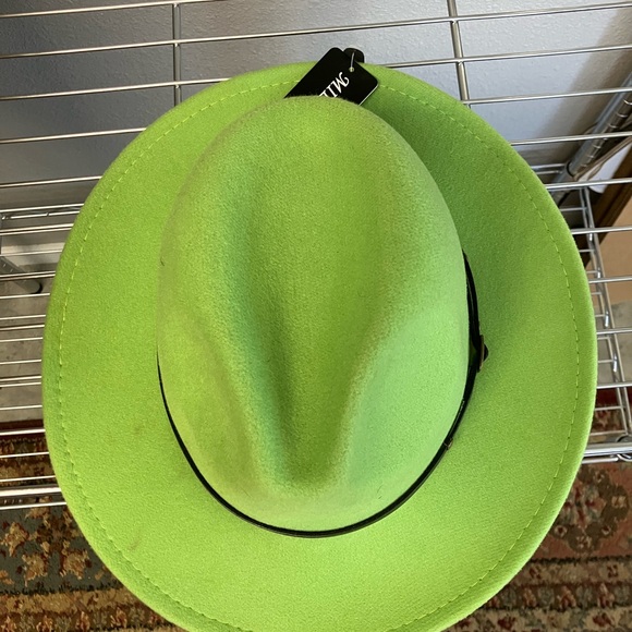 Milani Vibrant Green Fedora, Red Interior - Picture 5 of 6